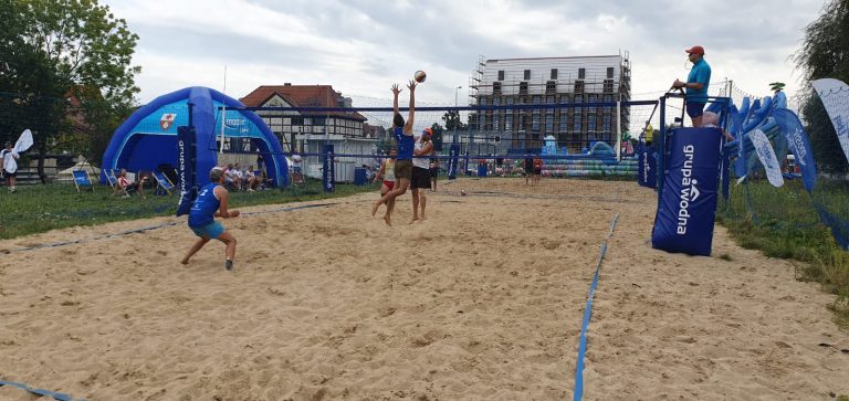 II Turniej w siatkówkę plażową