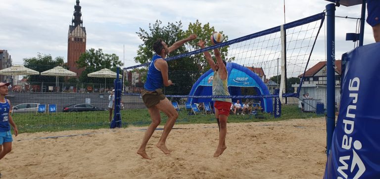 II Turniej w siatkówkę plażową