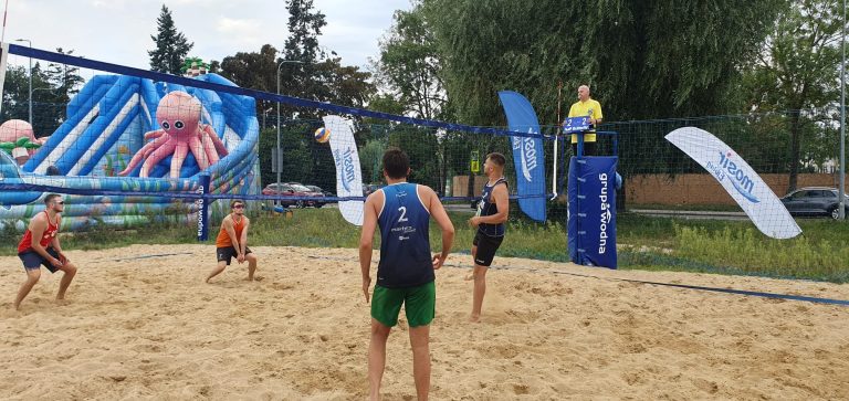 II Turniej w siatkówkę plażową