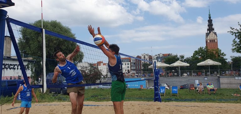 II Turniej w siatkówkę plażową