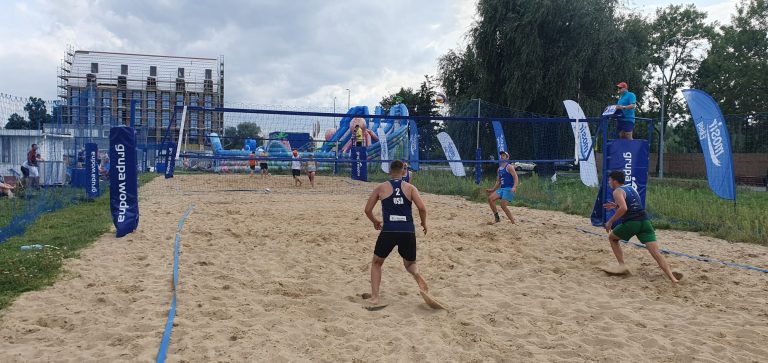 II Turniej w siatkówkę plażową