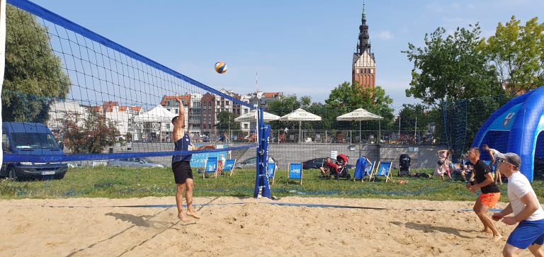 II Turniej w siatkówkę plażową