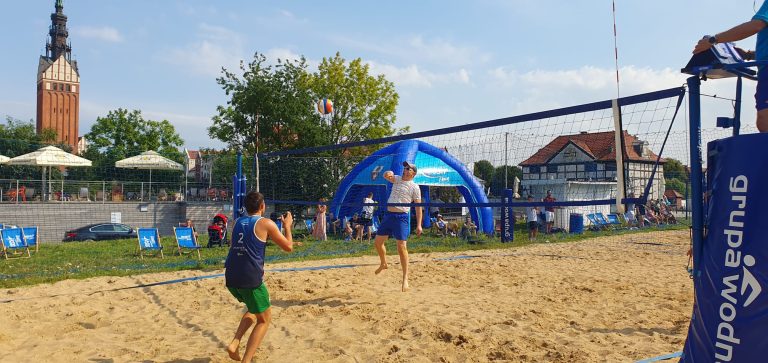 II Turniej w siatkówkę plażową