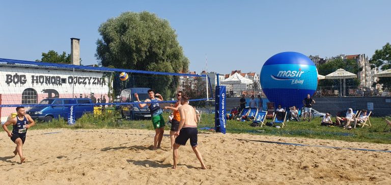 II Turniej w siatkówkę plażową