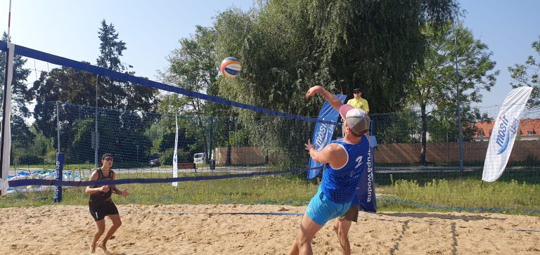 II Turniej w siatkówkę plażową