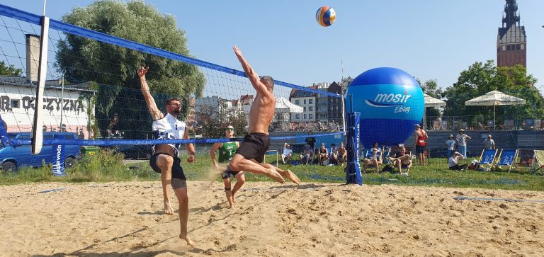 II Turniej w siatkówkę plażową