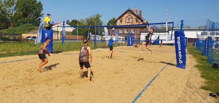 II Turniej w siatkówkę plażową