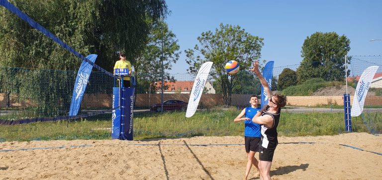 II Turniej w siatkówkę plażową