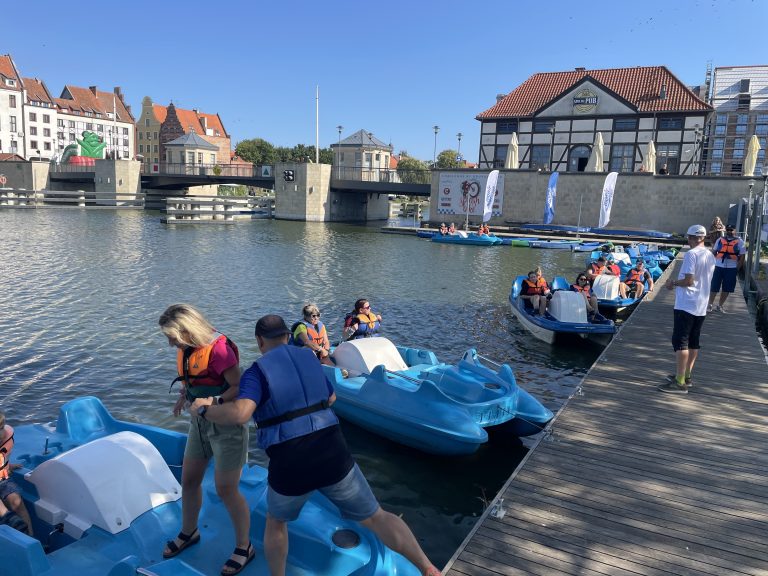 Wycieczka na rowerach wodnych