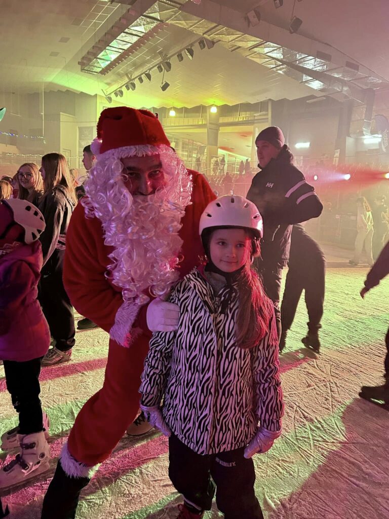 Mikołajki na lodzie