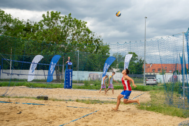 Turniej w siatkówkę plażową 2025