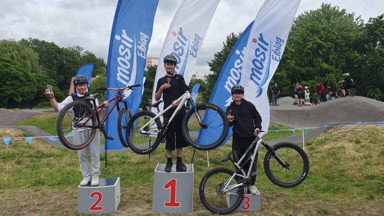 Zawody na pumptracku (ul. Oliwska)