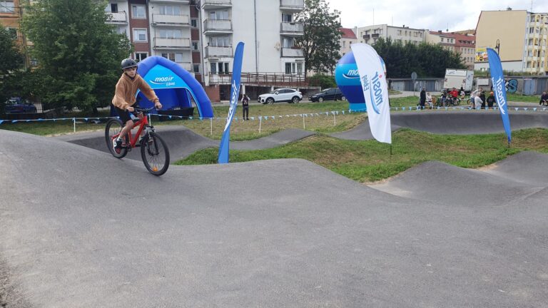 Zawody na pumptracku (ul. Oliwska)
