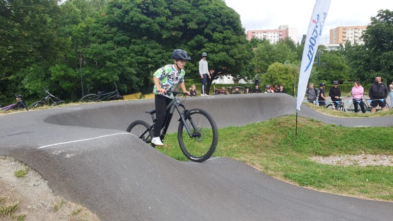 Zawody na pumptracku (ul. Oliwska)