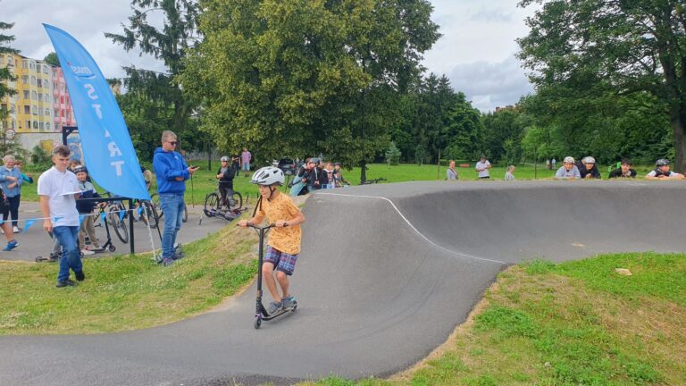 Zawody na pumptracku (ul. Oliwska)
