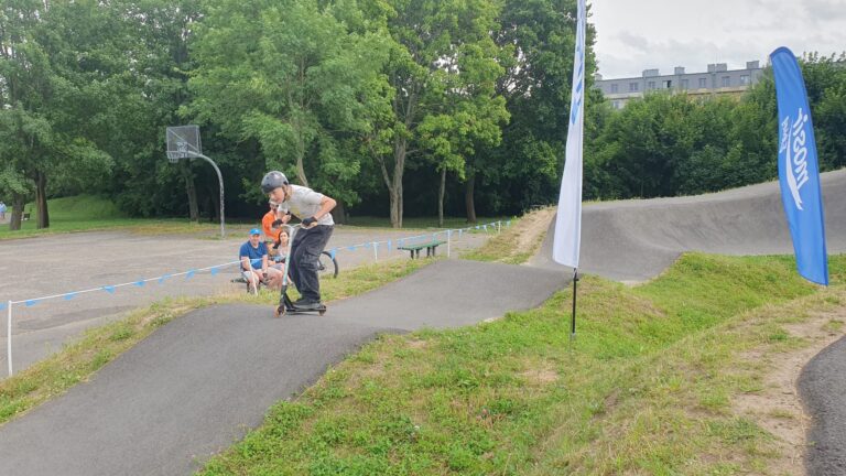 Zawody na pumptracku (ul. Oliwska)