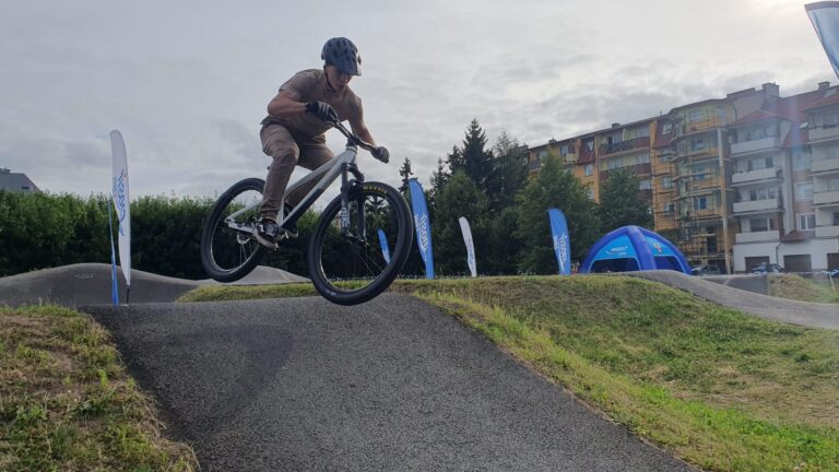 Zawody na pumptracku (ul. Oliwska)