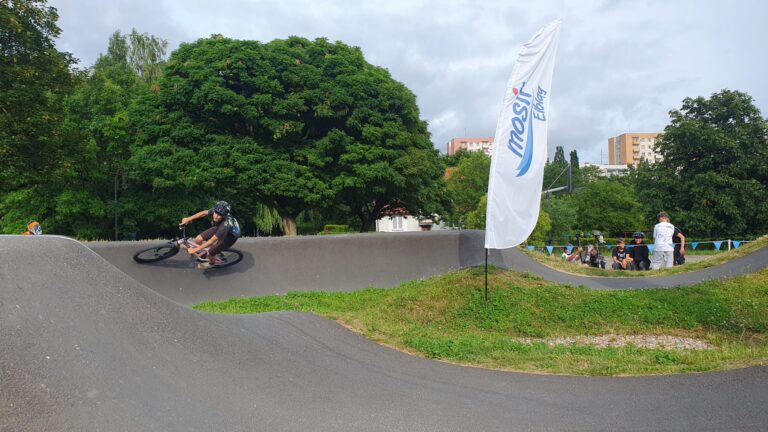 Zawody na pumptracku (ul. Oliwska)