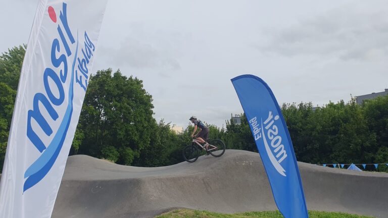 Zawody na pumptracku (ul. Oliwska)