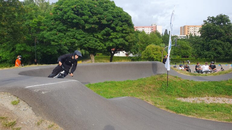 Zawody na pumptracku (ul. Oliwska)