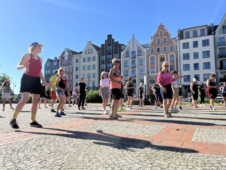 Zumba w plenerze (Plac Katedralny)