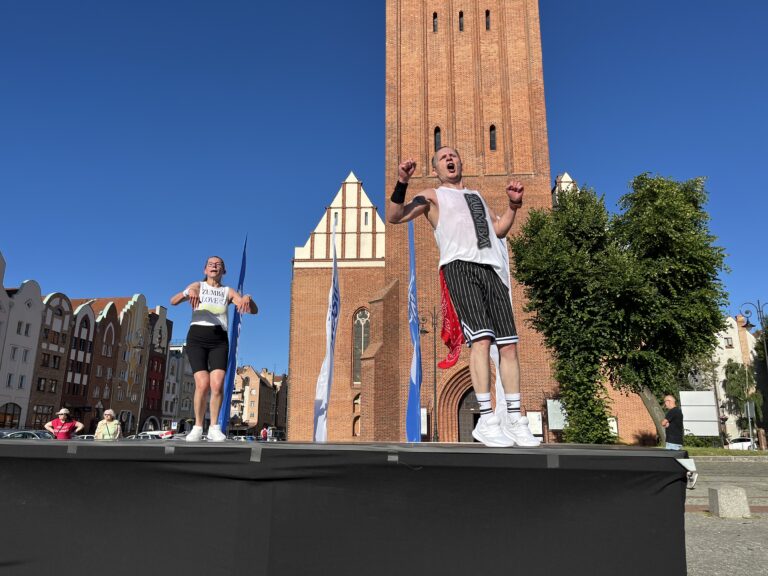 Zumba w plenerze (Plac Katedralny)