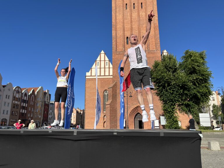 Zumba w plenerze (Plac Katedralny)