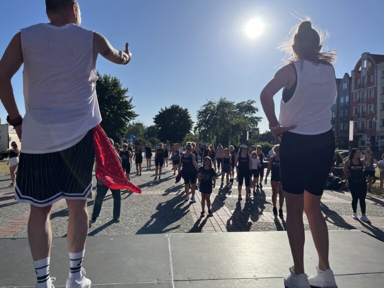 Zumba w plenerze (Plac Katedralny)
