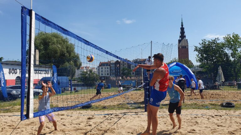 Turniej w siatkówkę plażową 2025