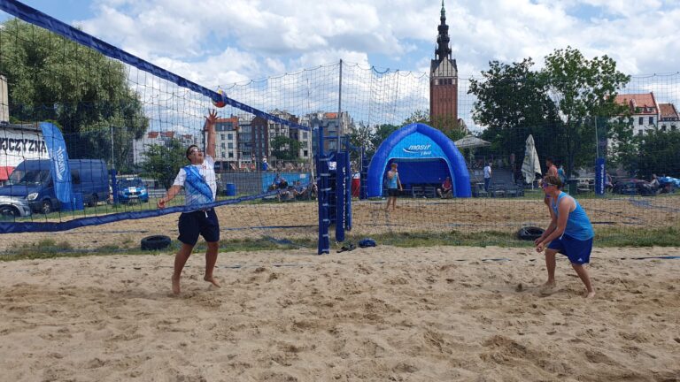 Turniej w siatkówkę plażową 2025