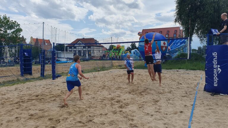 Turniej w siatkówkę plażową 2025