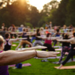 Joga w plenerze – odpręż się w Parku Dolinka
