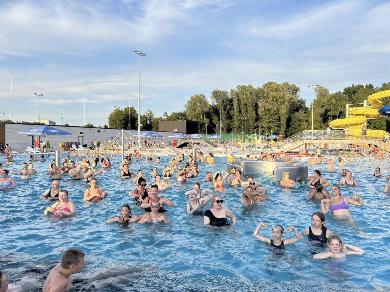 Długi weekend w Parku Wodnym Dolinka