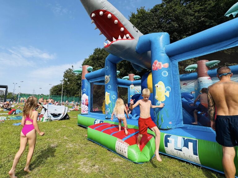 Długi weekend w Parku Wodnym Dolinka
