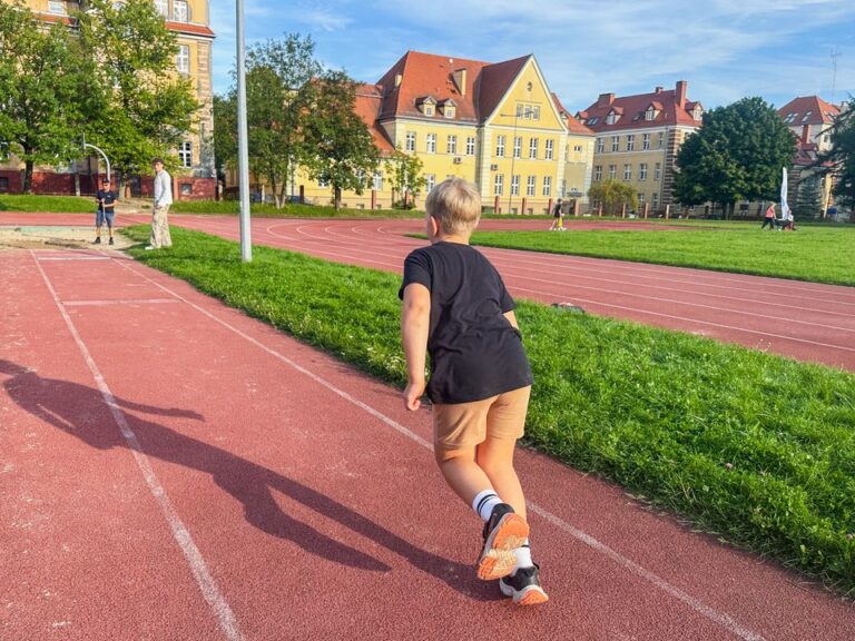 Zawody lekkoatletyczne dla dzieci i młodzieży