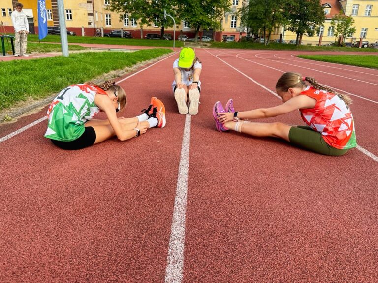 Zawody lekkoatletyczne dla dzieci i młodzieży