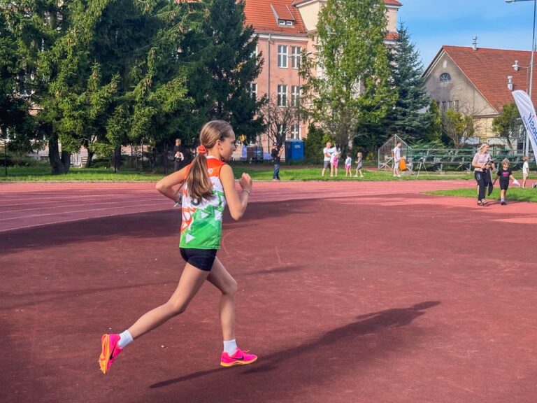 Zawody lekkoatletyczne dla dzieci i młodzieży