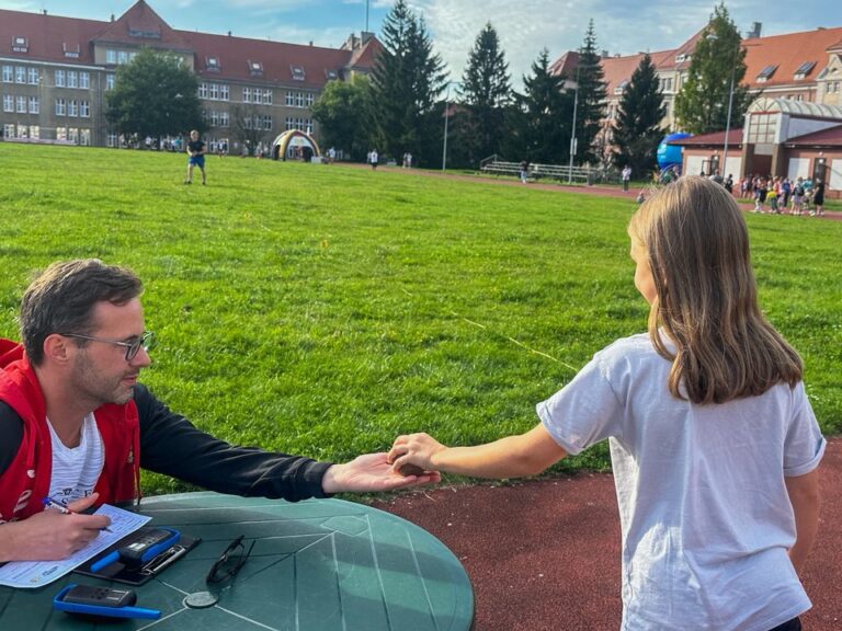 Zawody lekkoatletyczne dla dzieci i młodzieży