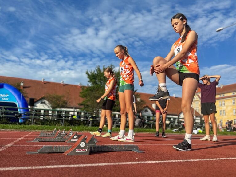 Zawody lekkoatletyczne dla dzieci i młodzieży