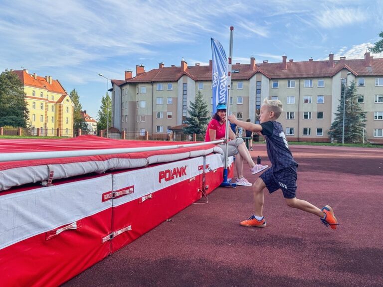 Zawody lekkoatletyczne dla dzieci i młodzieży