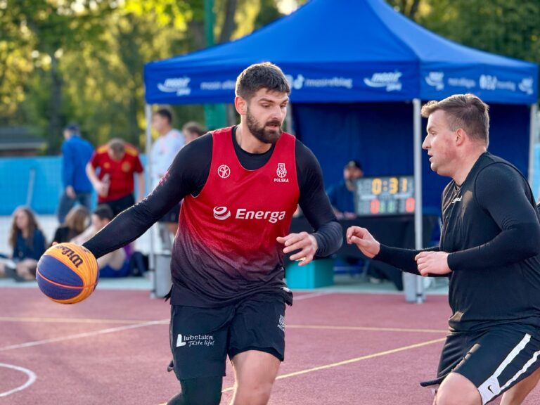 Wakacyjny turniej w koszykówkę 3x3