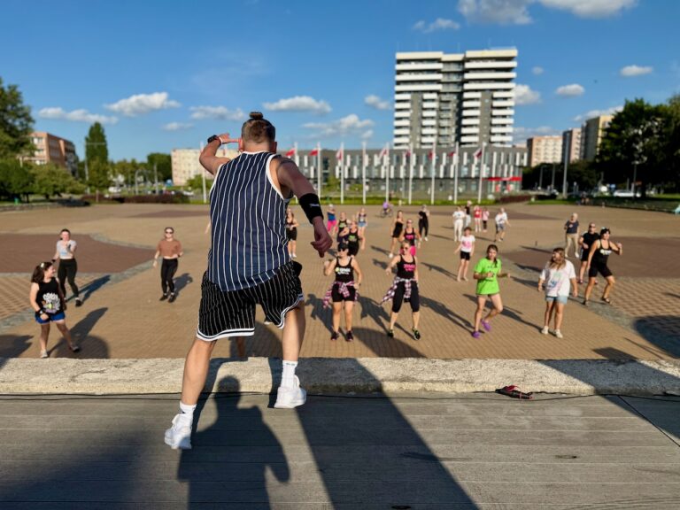 Zumba w plenerze - Plac Jagiellończyka