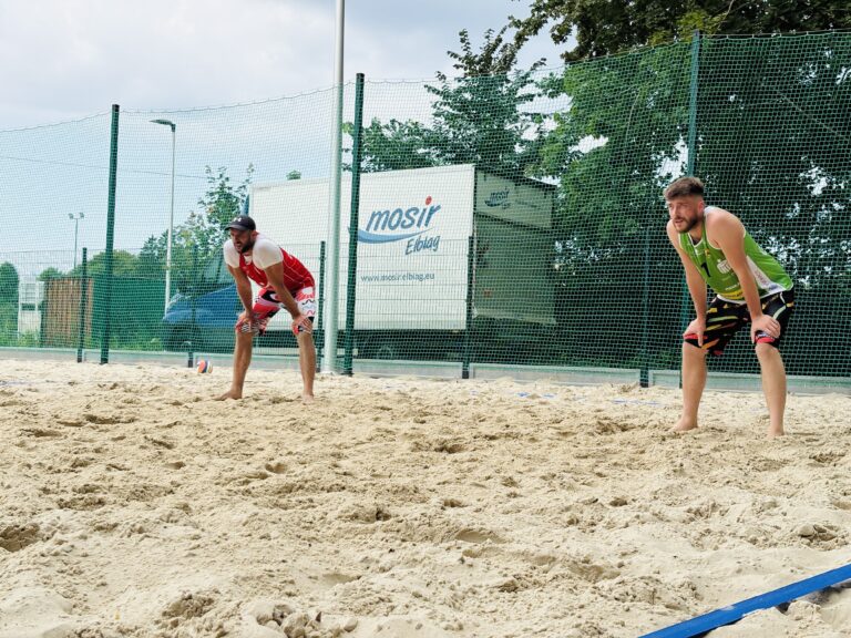 Siatkówka Plażowa w Parku Wodnym Dolinka