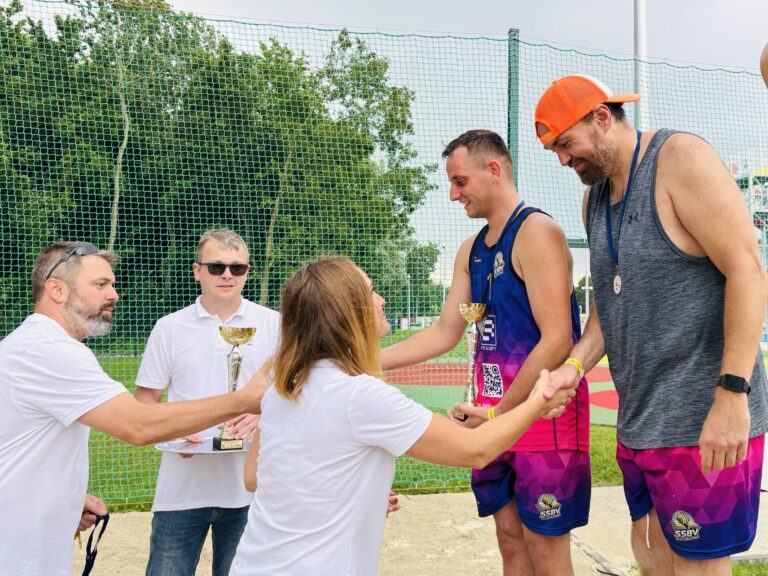 Siatkówka Plażowa w Parku Wodnym Dolinka