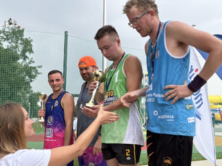 Siatkówka Plażowa w Parku Wodnym Dolinka