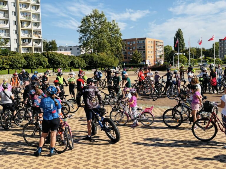 Przejazd rowerowy i festyn na Kalbarze