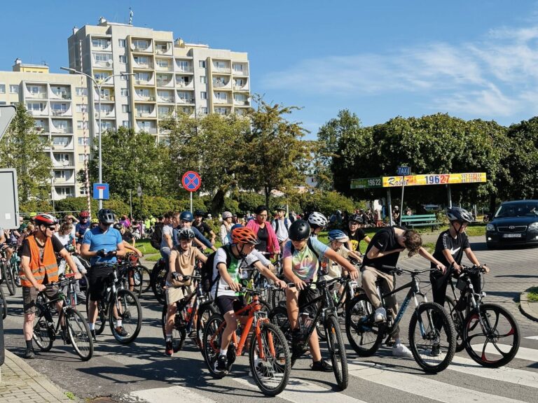 Przejazd rowerowy i festyn na Kalbarze