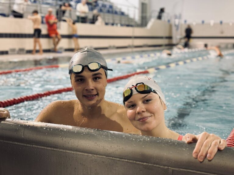 VII Pływacka Sztafeta Niepodległości