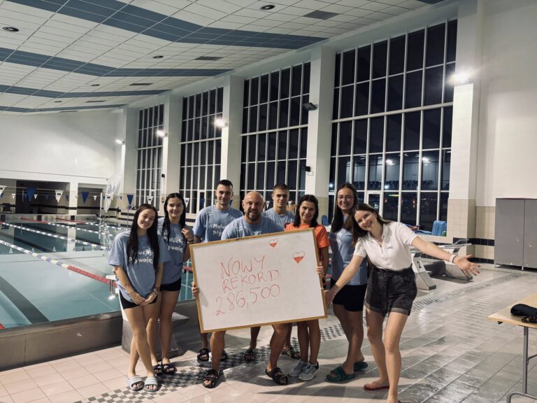 VII Pływacka Sztafeta Niepodległości