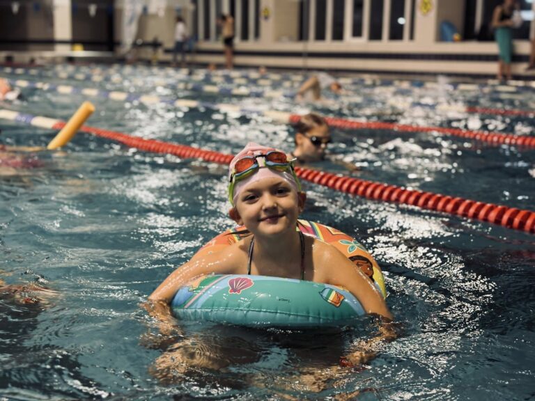 VII Pływacka Sztafeta Niepodległości